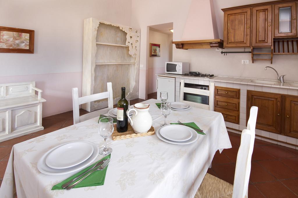 Borgo Romena Hotel Pratovecchio Szoba fotó